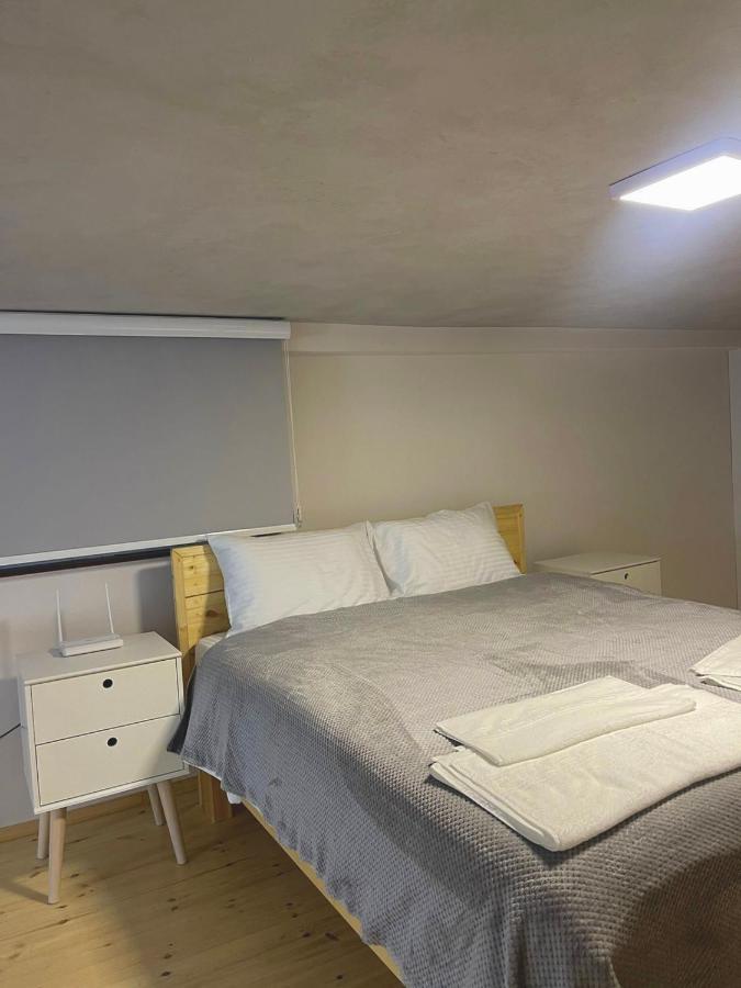 Gjirokastër Guest House Dashi מראה חיצוני תמונה