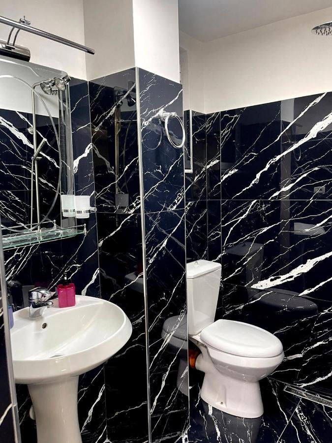 Gjirokastër Guest House Dashi מראה חיצוני תמונה